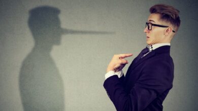 رای ممنوعیت موقت از وکالت به خاطر توهین به وکیل طرف مقابل