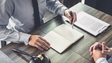 بسیاری از وکلا بیکارند